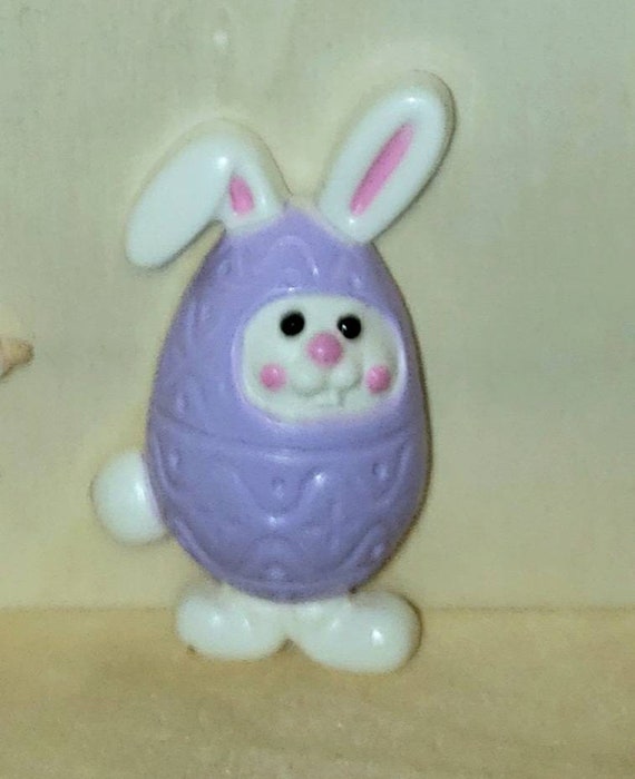 Easter Bunny Jewelry Pins Vintage Avon Purple Eas… - image 3