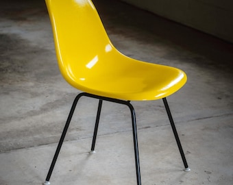Original 1960s Eames for Herman Miller Ultramarine Blue Fiberglass