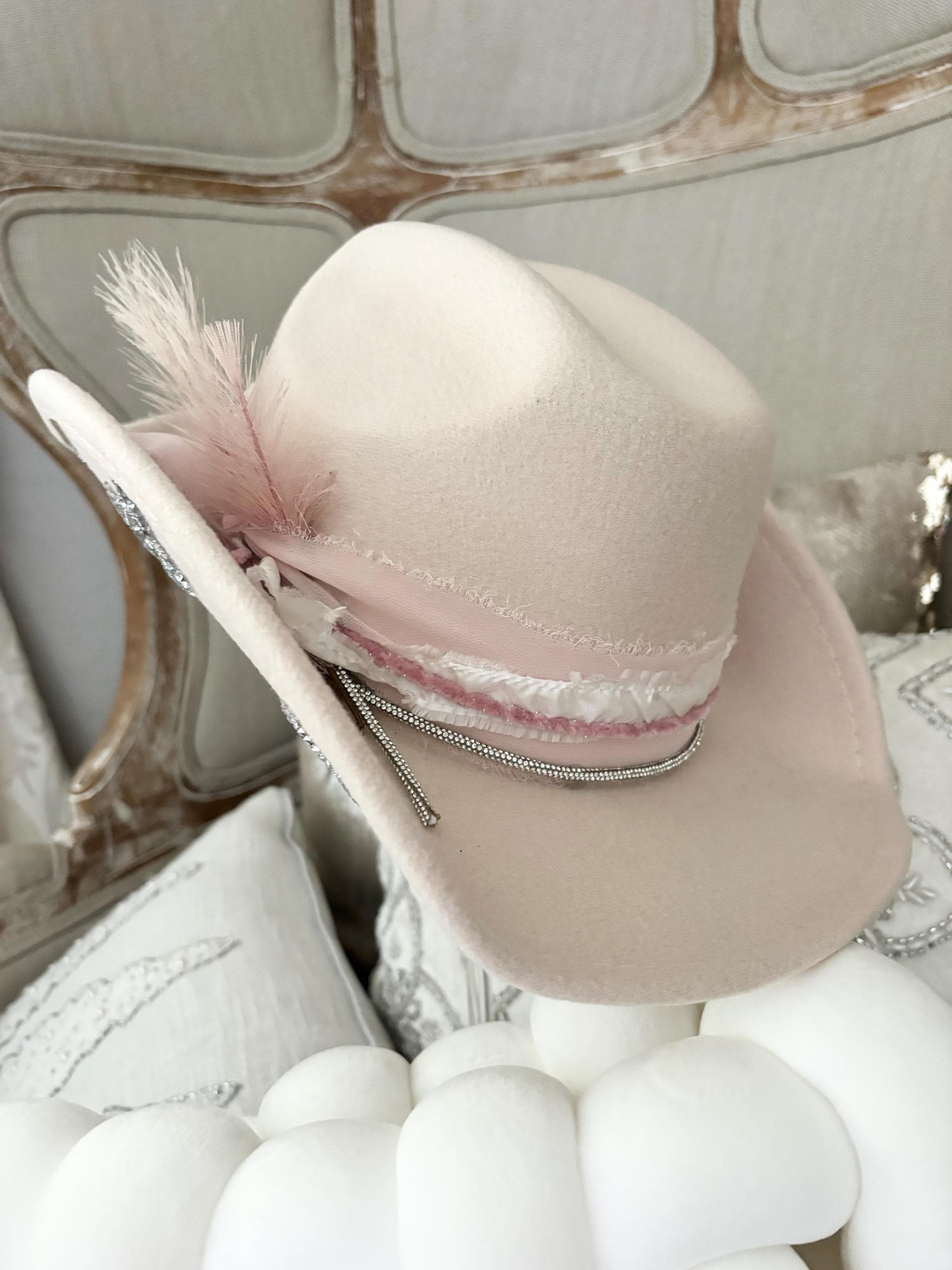 Amazon Pink Felt Cowgirl Hat Fun Central Pink Felt Studded Cowboy