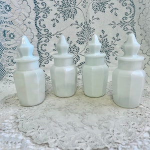 Antike Apotheker Gläser aus Glas
