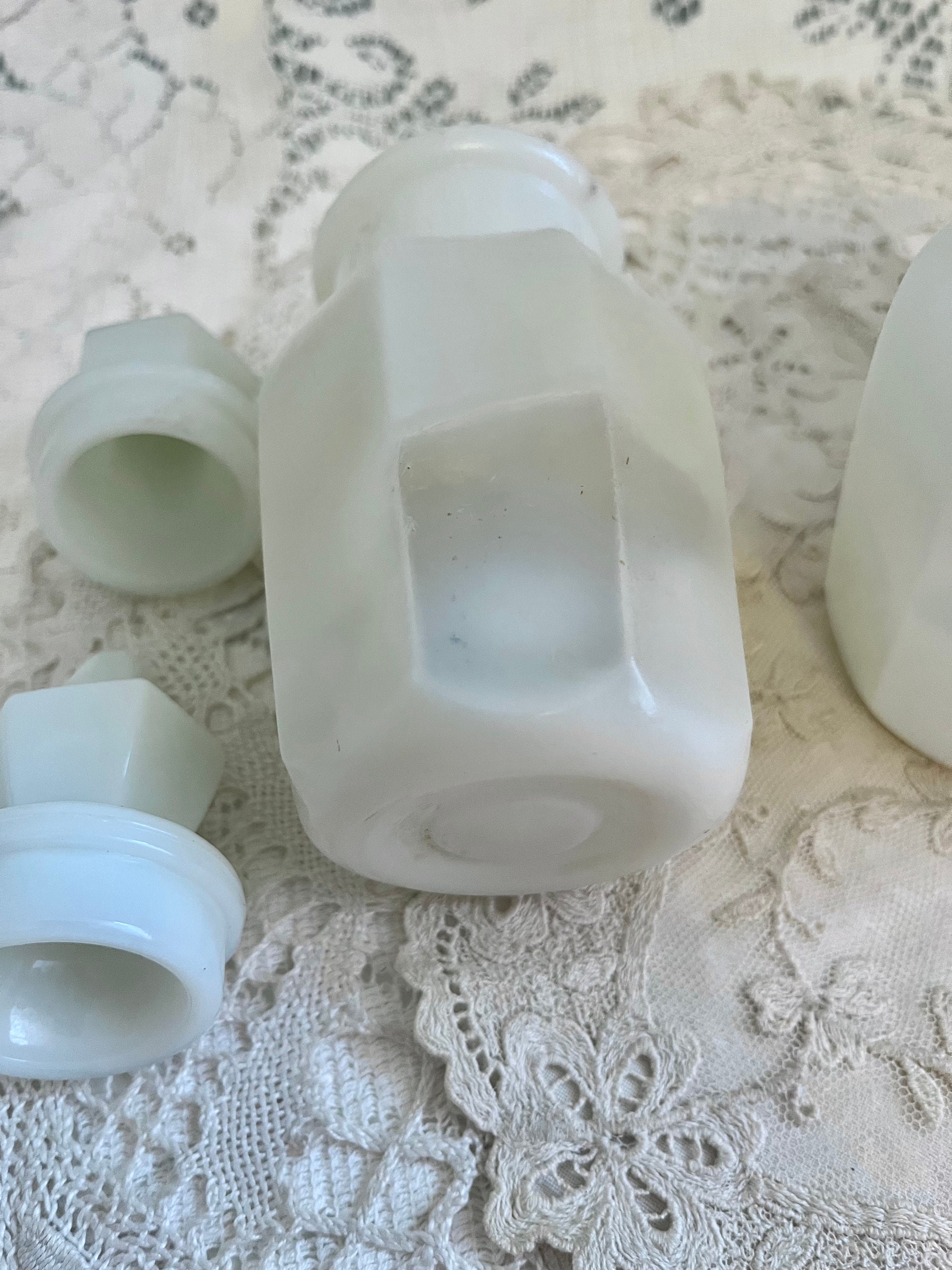 アンティークミルクガラスの薬瓶 - Etsy 日本