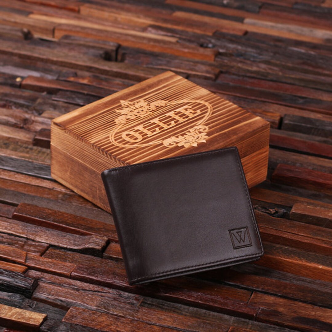 Men's Custom Engraved Leather Bi-Fold Zipper Wallet - Teals Prairie & Co.®