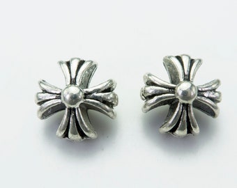 antique silver cross beads - prayer jewelry beads - religious metal beads - symbol beads for jewelry making  - 10mm cross beads - 20pcs