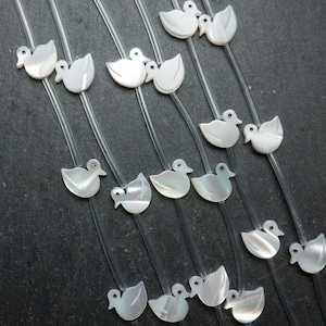 mother of pearl duck beads - white animal beads - packer-packer beads - animal beads for bracelets -15beads