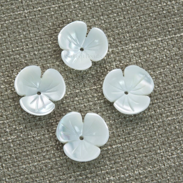 MOP flower beads - white mother of pearl carving beads - loose shell flower beads -white lucite flower jewelry beads - white beads - 5 pcs