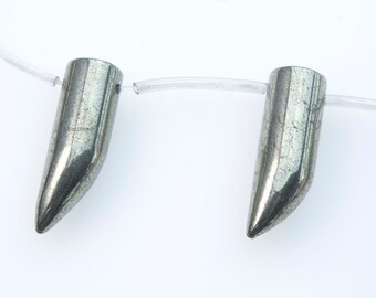 minimalistiska pyritpärlor - tandformade pärlor - tandpärlor i natursten - hängpärlor i järnpyrit - tandpärlor - 32 x 12 mm - 10 pärlor