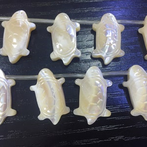 Pärlor i havssköldpaddsskal - djurhänge i MOP-stil - pärlemorhänge - tillbehör till hängen - pärlmaterial för halsband