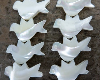 shell birdie beads - white MOP bird beads - natural shell animal beads - mother of pearl beads supplies - flying bird beads  -20 beads