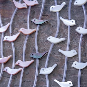shell bird beads - black mother of pearl beads - white animal beads - cute sky beads - flying bird beads for jewelry - 6x15mm bird beads