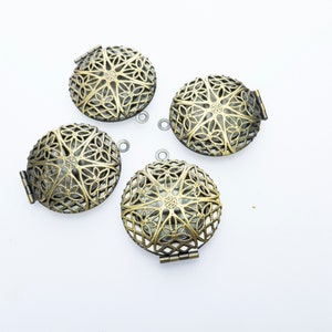 filigree brass lockets - vintage style locket charms - antique bronze Victorian style locket charm - brass locket pendant charm