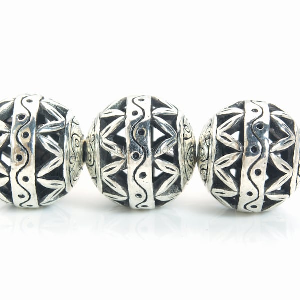 Tibetan silver filigree beads - alloy jewelry making beads - hollow alloy charm beads -  round metal charms - round metal beads  -20pcs
