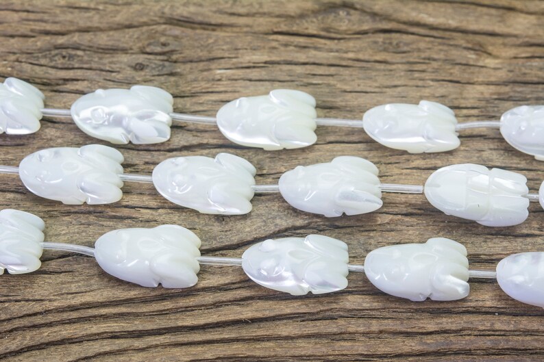 white shell frog beads jewelry making charms engraved shell pendant beads pond frog jewelry beads mother of pearl animal charms
