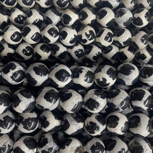 smooth round agate Dzi beads -  agate Tibetan beads - one stripe white agate bead - round Dzi  gemstone beads -round beads -15inch