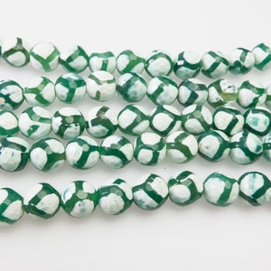 green and white Dzi agate beads - Buddhist prayer beads - green gemstone Dzi necklace beads - Tibetan Dzi agate beads wholesale -15inch