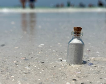 Florida Fine White Quartz Sand in a Bottle