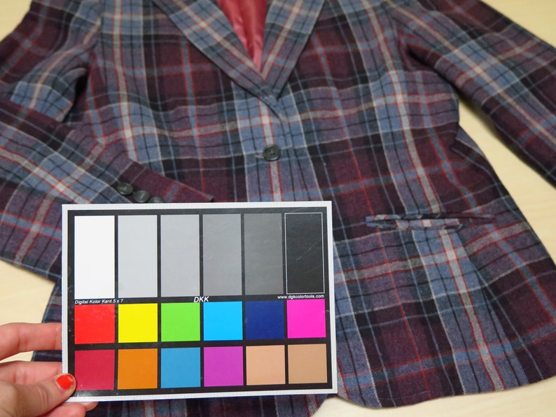 Purple and Blue Plaid 70s Era Size 1314: A cute retro textured wool blend blazer jacket with pockets and a 32 inch waist Vintage Jacket