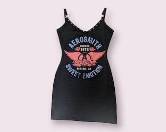 guns and roses t shirt dress Madeworn Guns N Roses Circle Tee