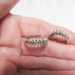 Orecchini a cerchio vintage in argento sterling, design a spirale in cristallo