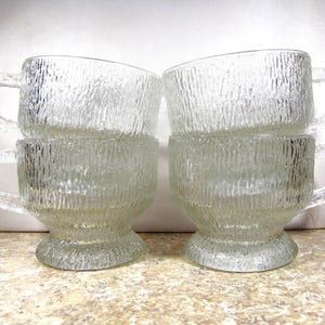 Vintage Glass Dessert or Coffee Cup, Set of 4, Ice Cream Sherbet Fruit Bowls, Carved Ice Pattern Footed Fancy Cups, Wedding Gift For Couples