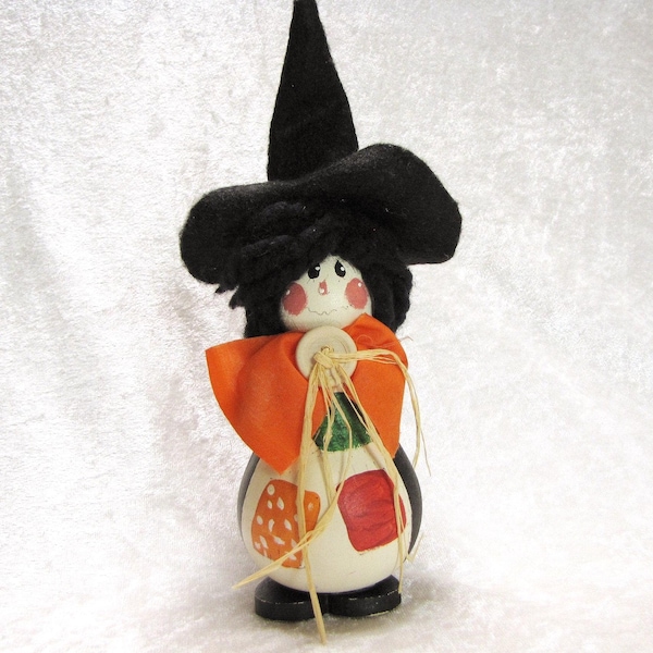 Vintage Wood Witch Doll, Hand-Painted Halloween Folk Art Décor