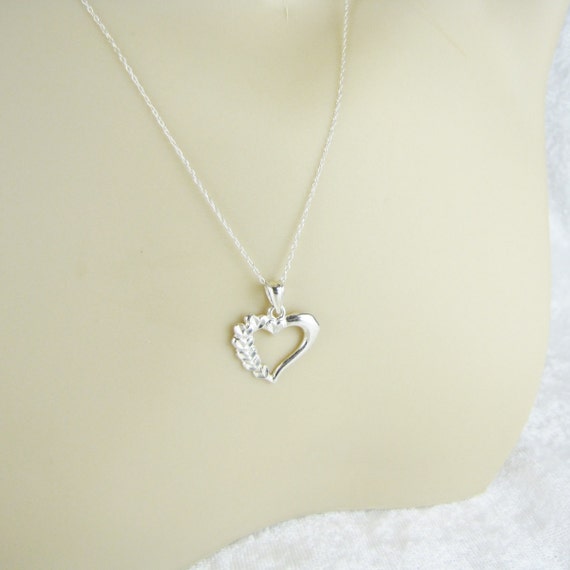 Vintage Heart Delicate & Dainty Sterling Silver L… - image 2