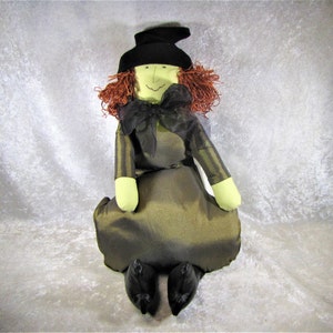 Bewitching Handmade Vintage Village Plush Witch Doll. Halloween decor or decoration, Kitchen Witch, Positively Witchy