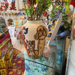 Six dogs is in the house 14” vase Labrador, Cocker Spaniel, Yorki, Golden Doodle, Maltese, Bulldog