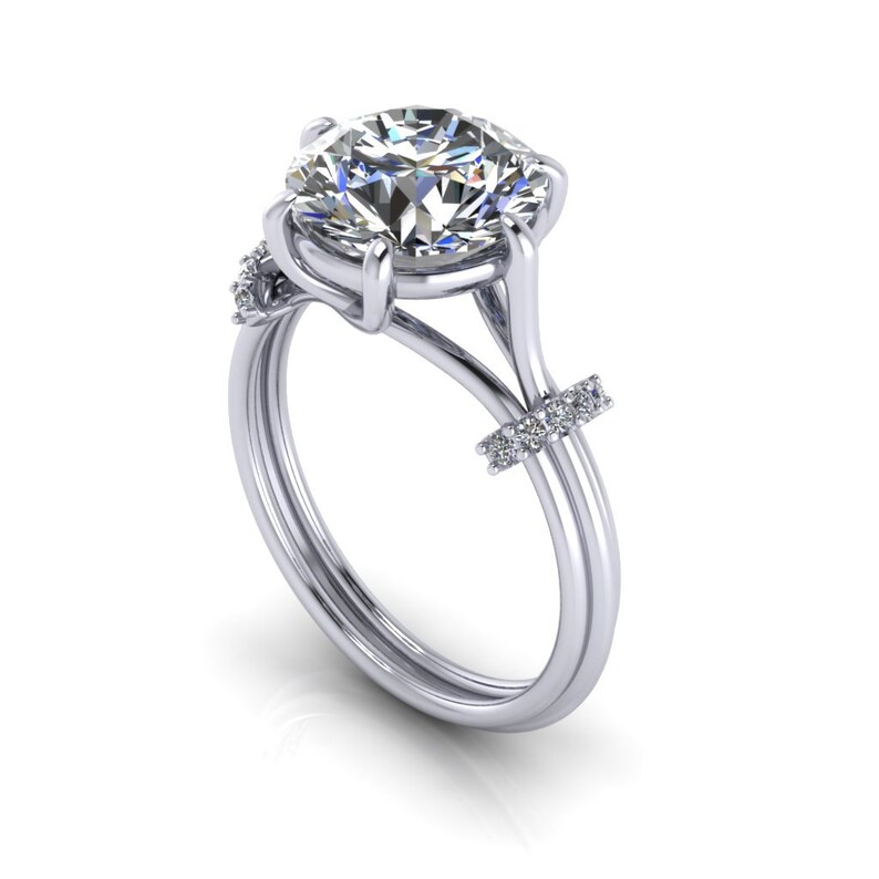 Mona Round Forever One Moissanite 4 Claw Prong Diamond Sides Etsy
