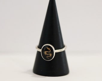 Vintage Dragon Glass Cabochon Stacking Ring in Sterling Silver