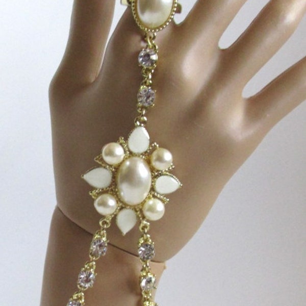 Flapper Slave Bracelet Cristaux Clairs Faux Pearl Fleur Bague Orné Slave Bracelet.