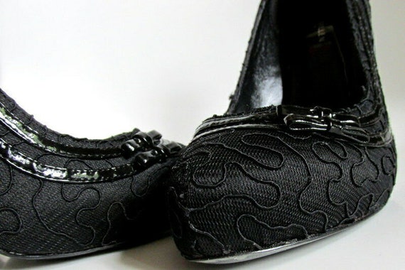 Karen Millen Black Lace Pattern Patent Leather Tr… - image 7