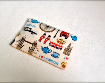 Pocket tissue case in classic London fabric