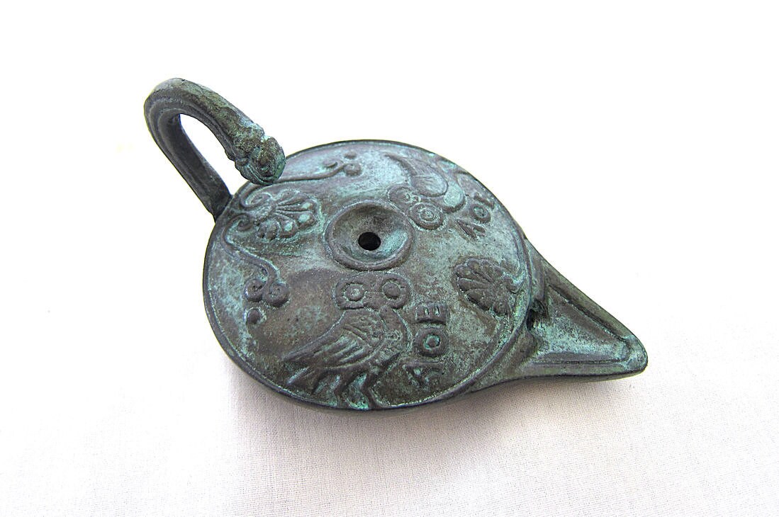 ブロンズオイルランプ、古代ギリシャのオイルランプの複製、クリスマス