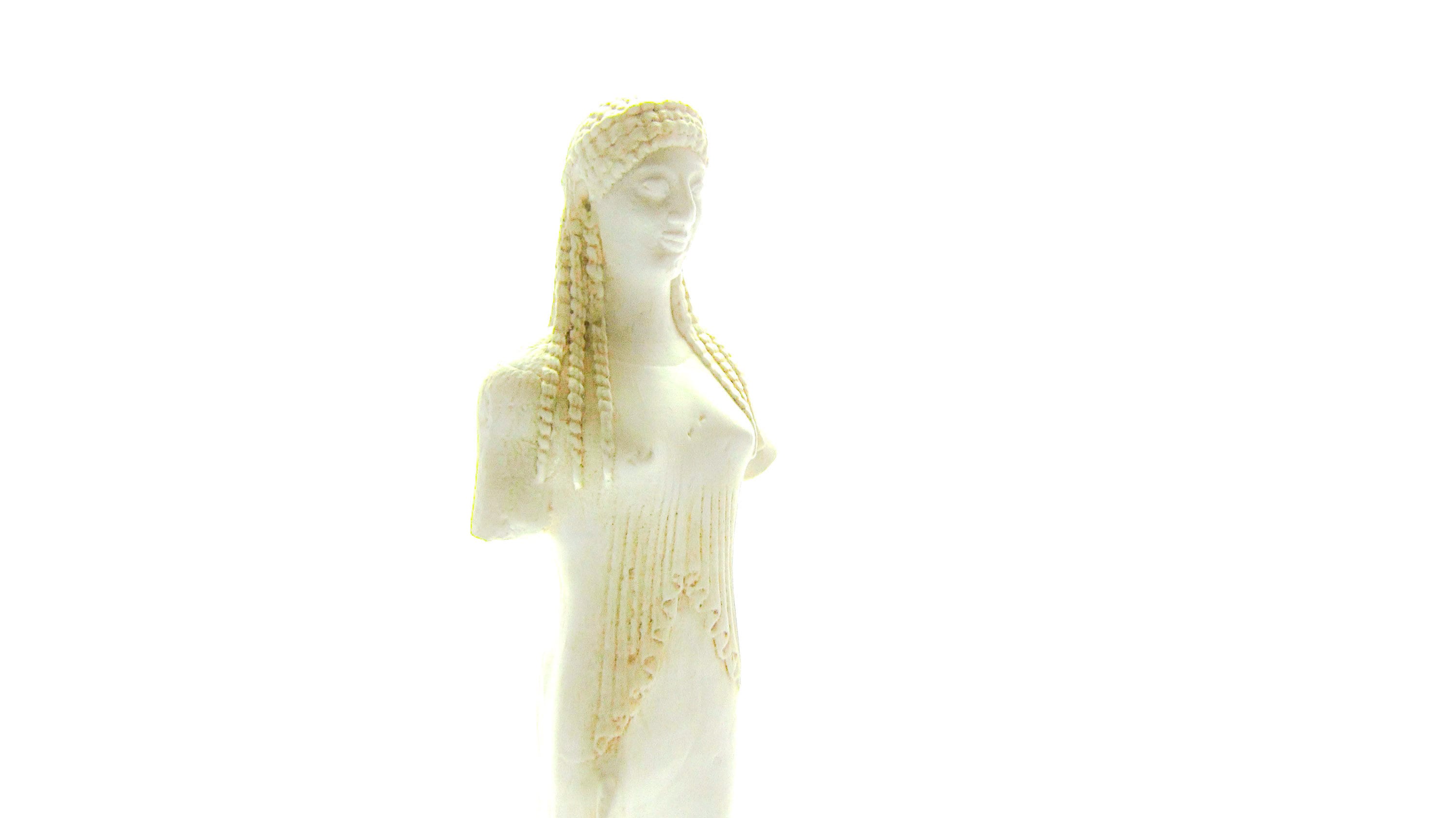 ギリシア彫刻レプリカ。 アクロポリス博物館の KORE のギリシャの石の鋳造品のレプリカ。博物館