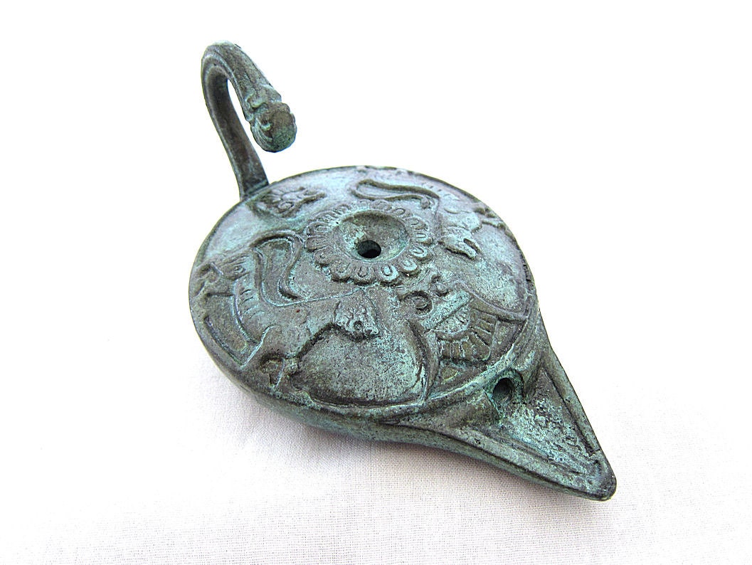 ブロンズオイルランプ、古代ギリシャのオイルランプの複製、クリスマス