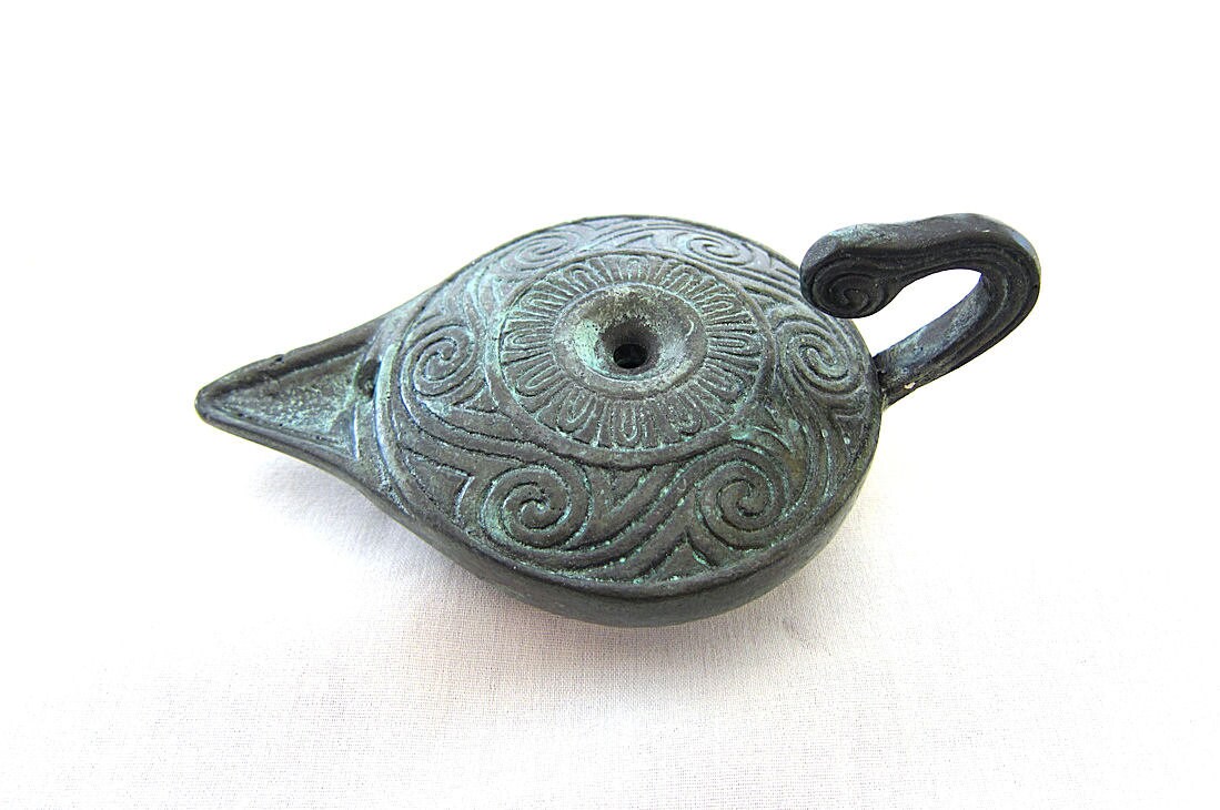 ブロンズオイルランプ、古代ギリシャのオイルランプの複製、クリスマス