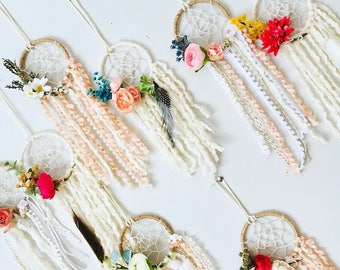 Boho Mini Dreamcatcher Bundle, Floral Embellishments, Wedding Favors (Set of 10)