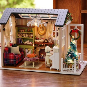1:32 DIY Miniatur Puppenhaus Kit Shabby Chic Weihnachten Cottage Cabin House w / Licht Spieluhr Modellbau Handwerk Versorgung Handmade Geschenk Dekor