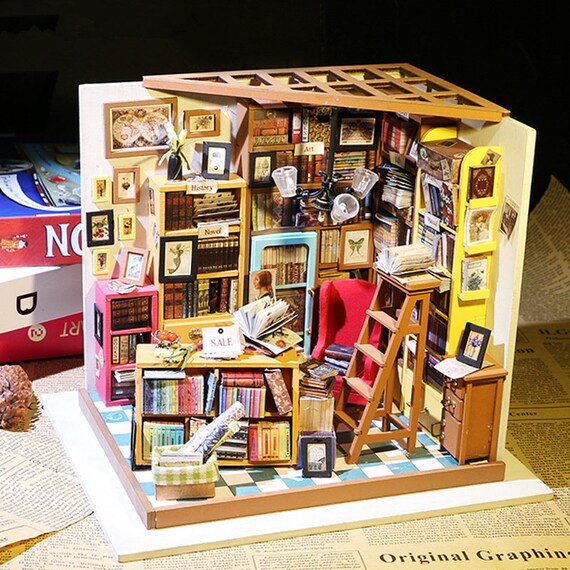 DIY MINIATURE LIBRARY KIT! Sam's Study, Robotime