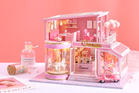 pink doll house