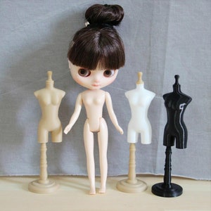 1/6 BJD Doll Dress Form Blythe Neo Mannequin 3D Printing Doll Mannequin BJD Outfit Sewing Supply Dollhouse Decor Momoko Pullip Middle Blythe