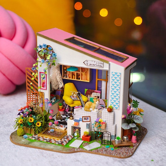 lily dollhouse kit