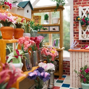 1:24 DIY Miniatur Puppenhaus Kit Scenery Sosa Florist Weißes Glas Gewächshaus Blumenladen w / Light Music Box Modellbau Craft Geschenk Decor Bild 5