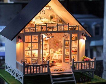 1: 24 Miniature Dollhouse DIY Kit Nordic Holiday Villa with Light and Music Box House Model