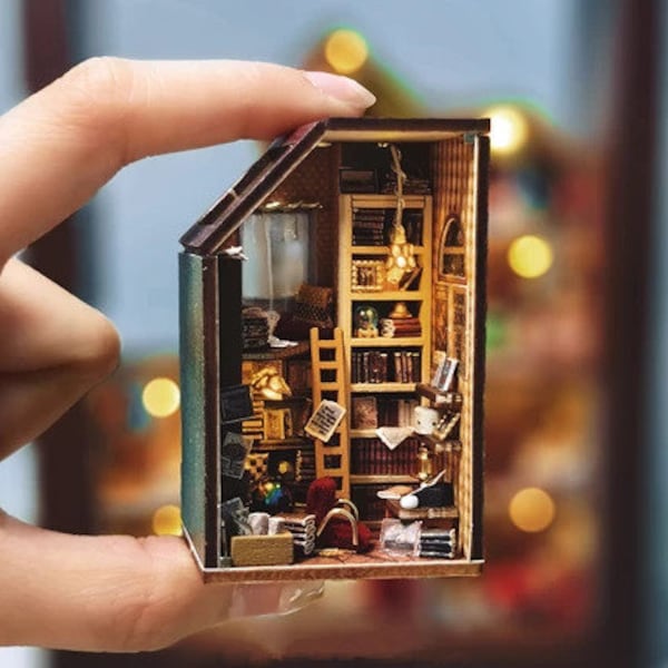 SUPER TINY DIY Miniature Dollhouse Kit Building Block Town Module Stacking Mini Rooms w/ Light Craft in a Box Gift Home Decor