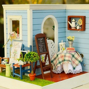Miniature Dollhouse DIY Kit Mary's Sweet Baking with Light  and Music Box Cute Room House Mode
