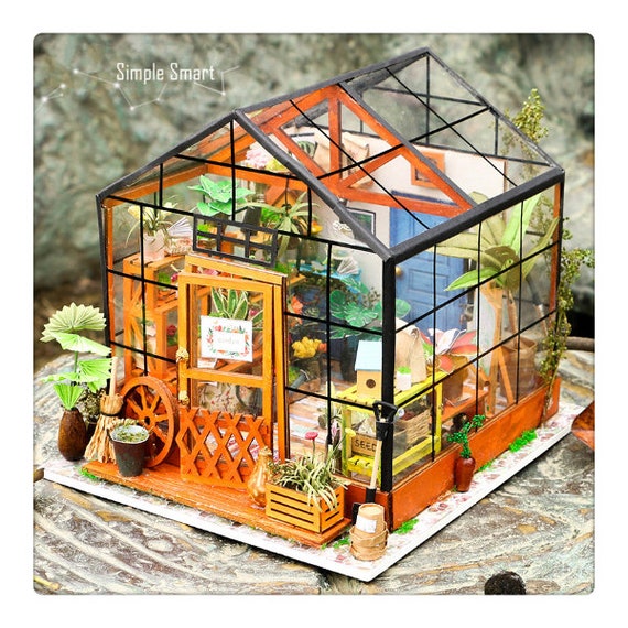 Cathy&s Flower House DIY Miniature Dollhouse Kit