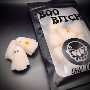 Cute Halloween Ghost Wax Melts | Paraffin-Free Wax | Spooky Fall Scents | Halloween Gift | Boo Basket Filler | Autumn Wax Melts