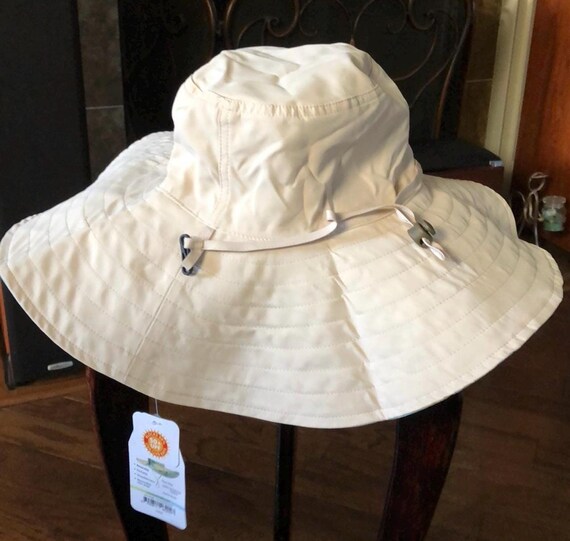 Rain capper reversible Bucket Hat - image 3