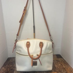 Dooney & Bourke  Leather Purse Medium (White)